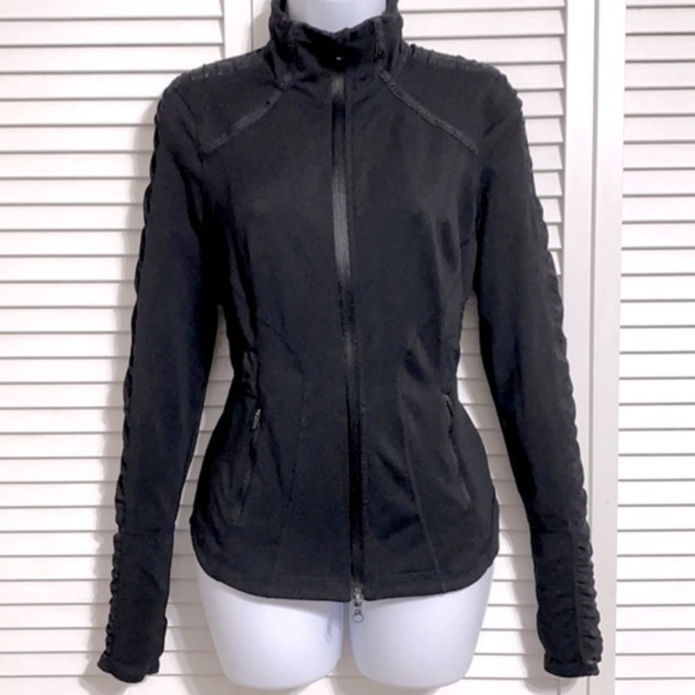 Zella Ruched Sleeve Workout Jacket !